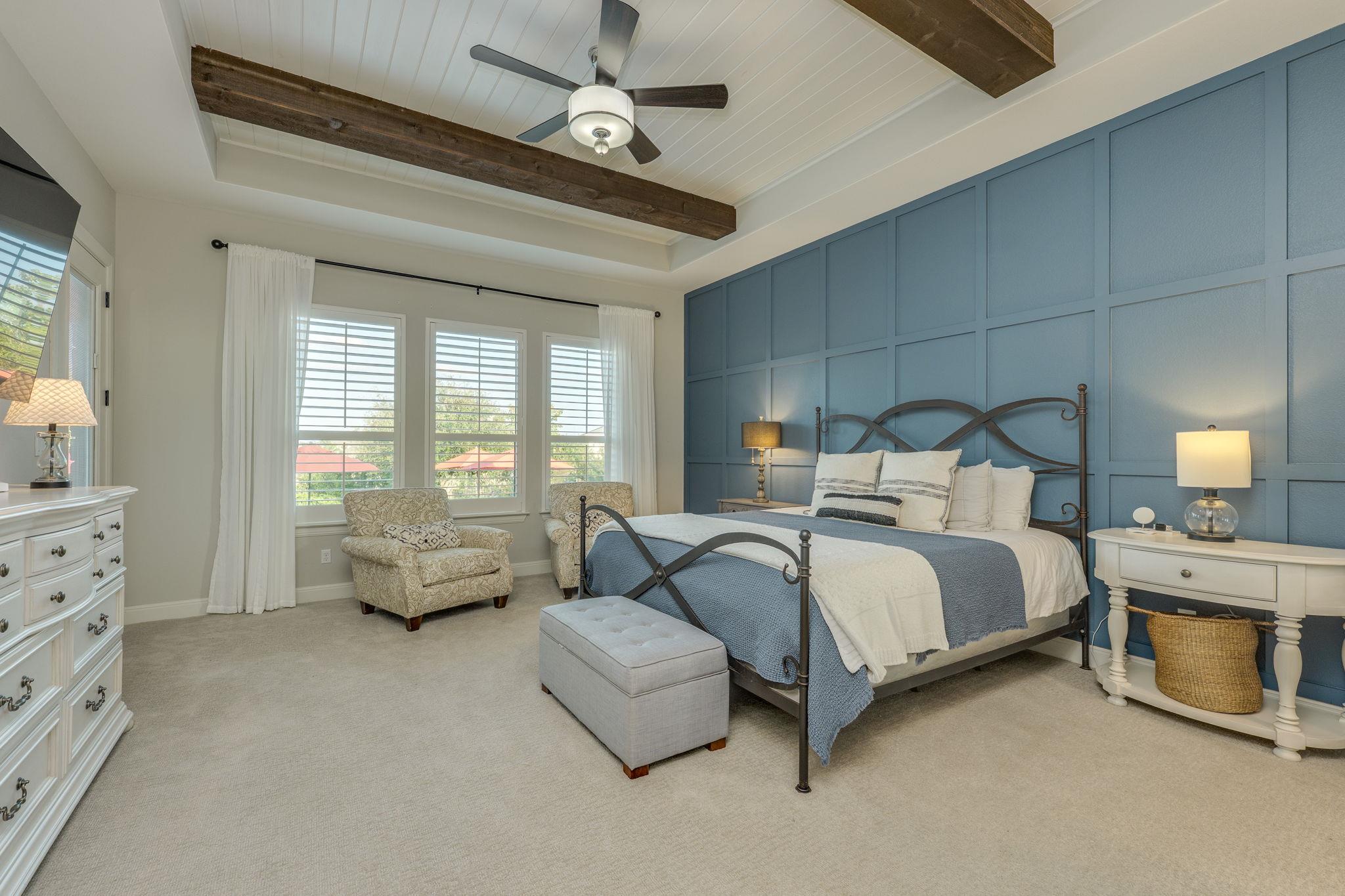 2800 Crystal Falls PKWY