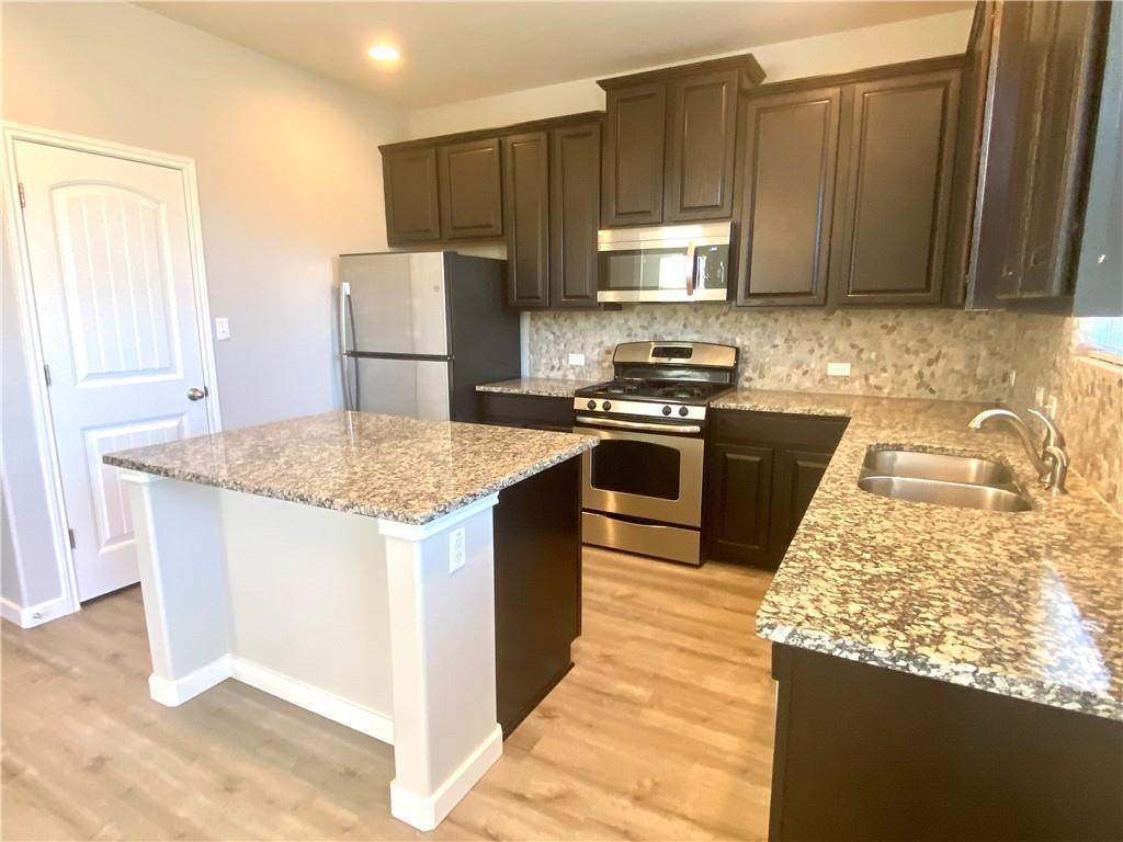 7320 Sunset Heights CIR