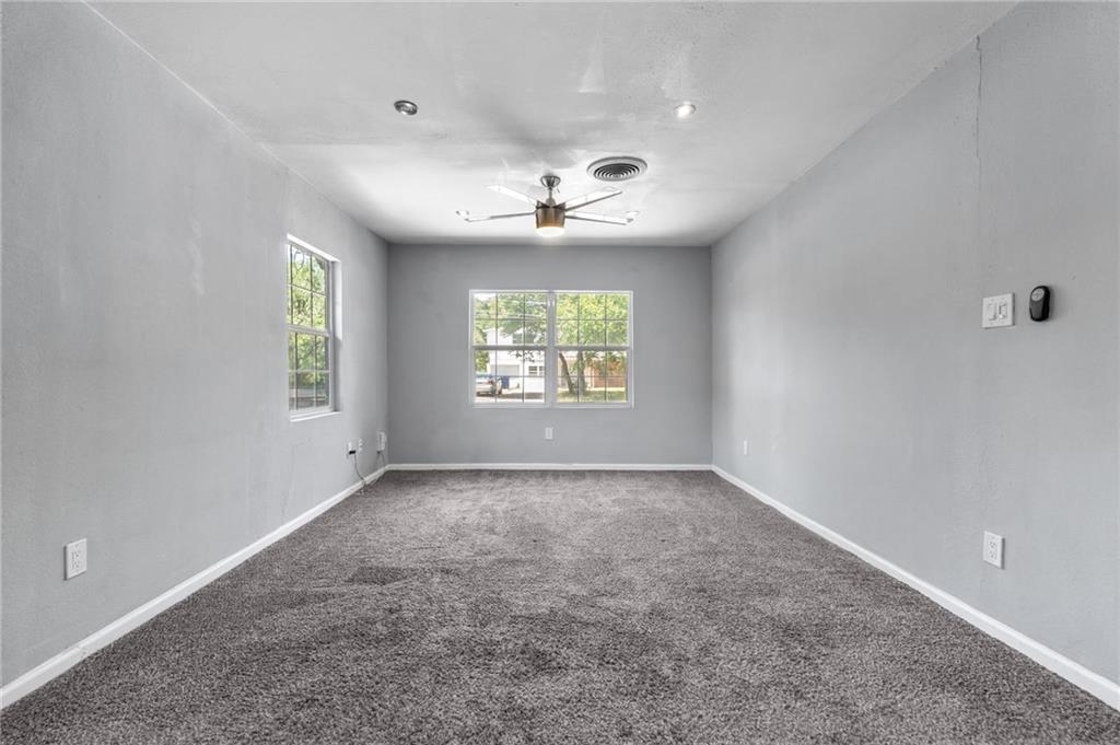 2105 Fortview RD