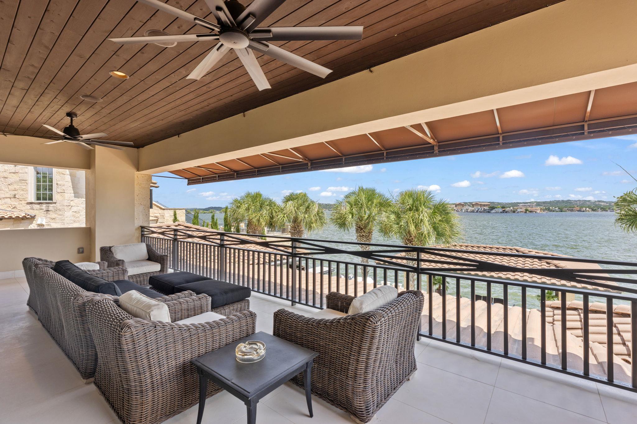 415 Lighthouse DR