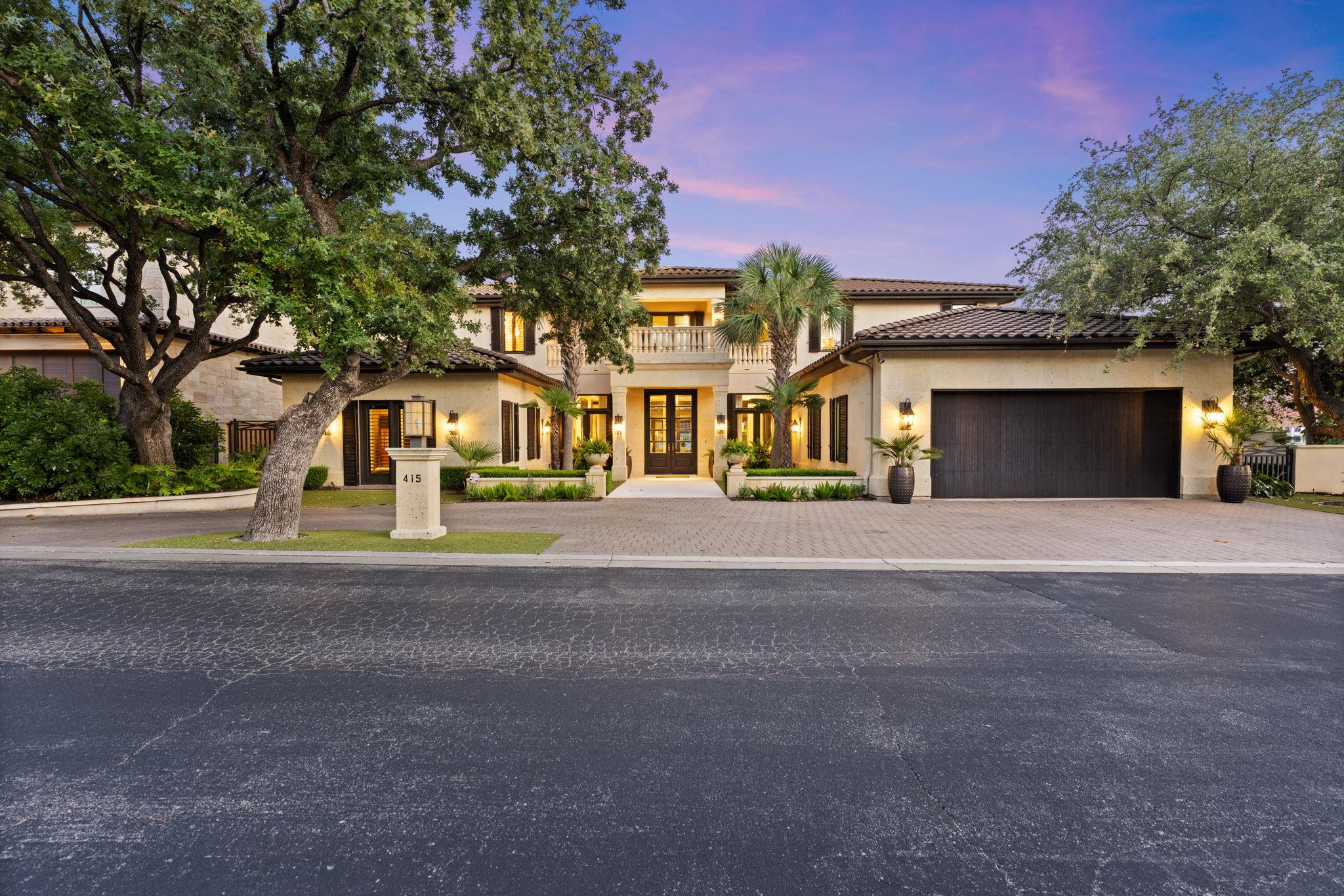 415 Lighthouse DR