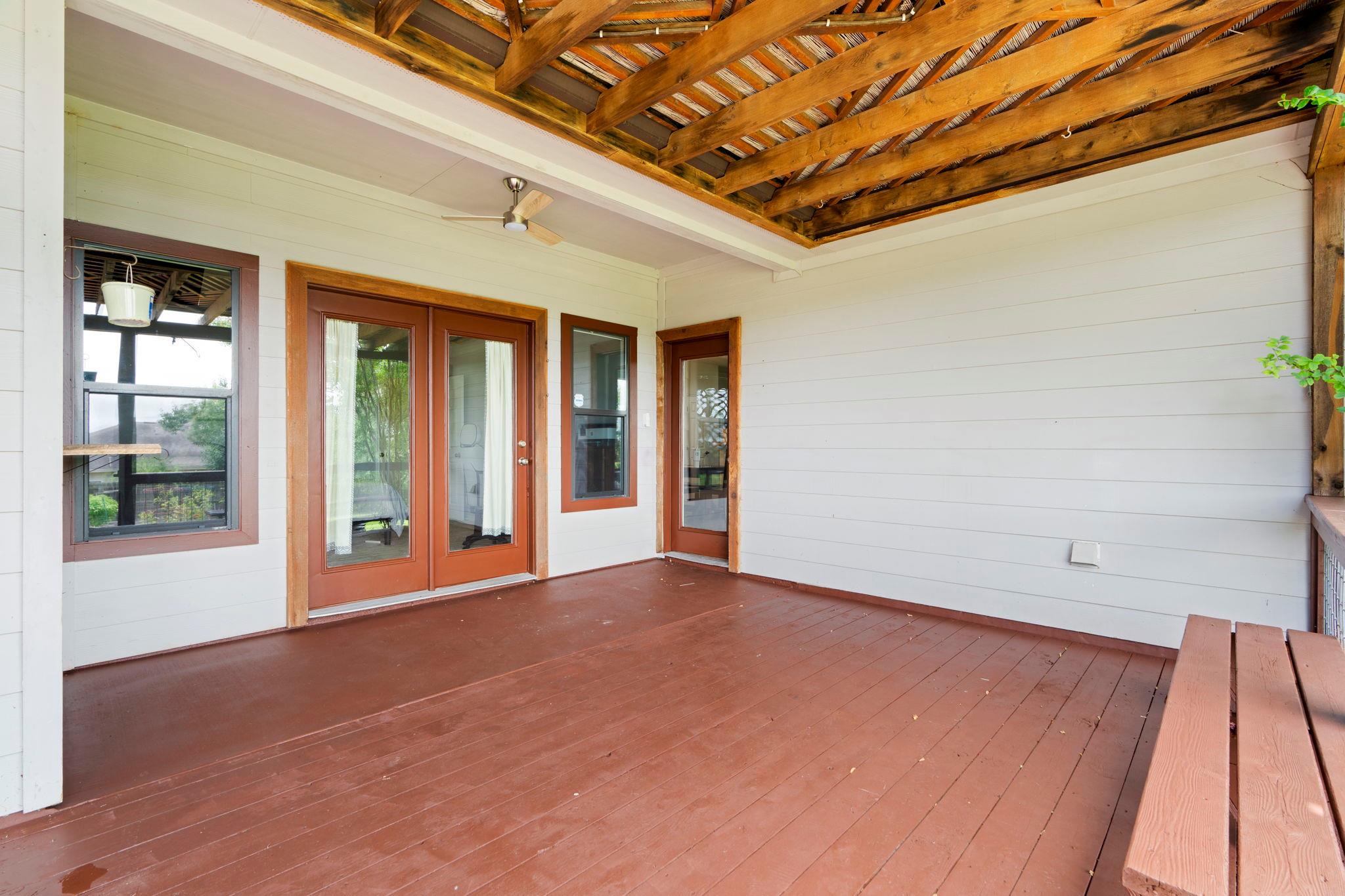 10105 Twin Lake LOOP