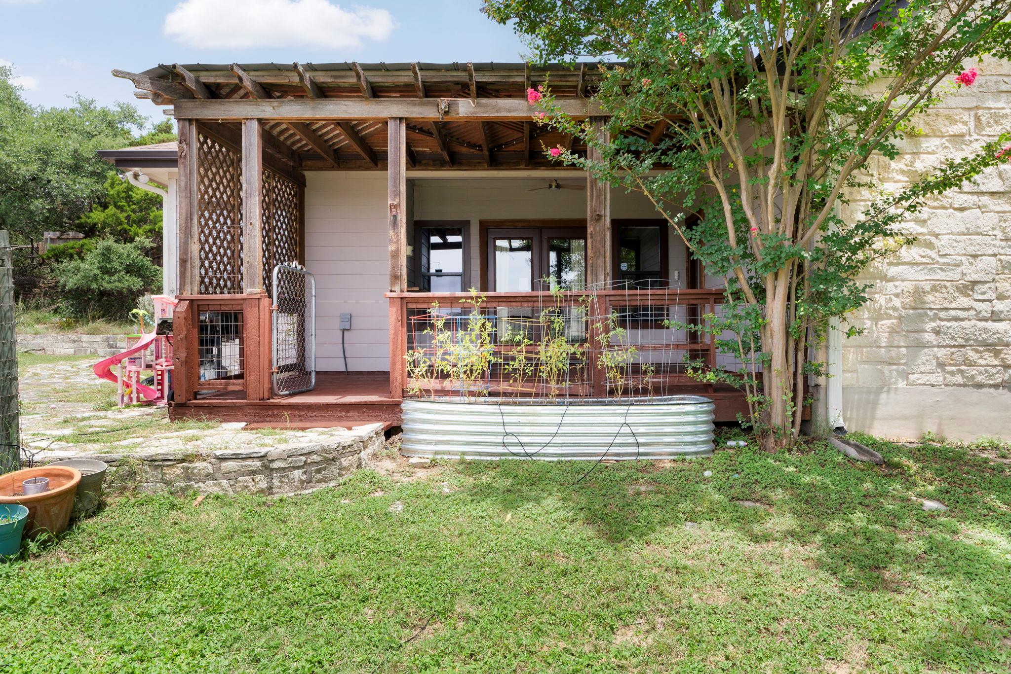 10105 Twin Lake LOOP