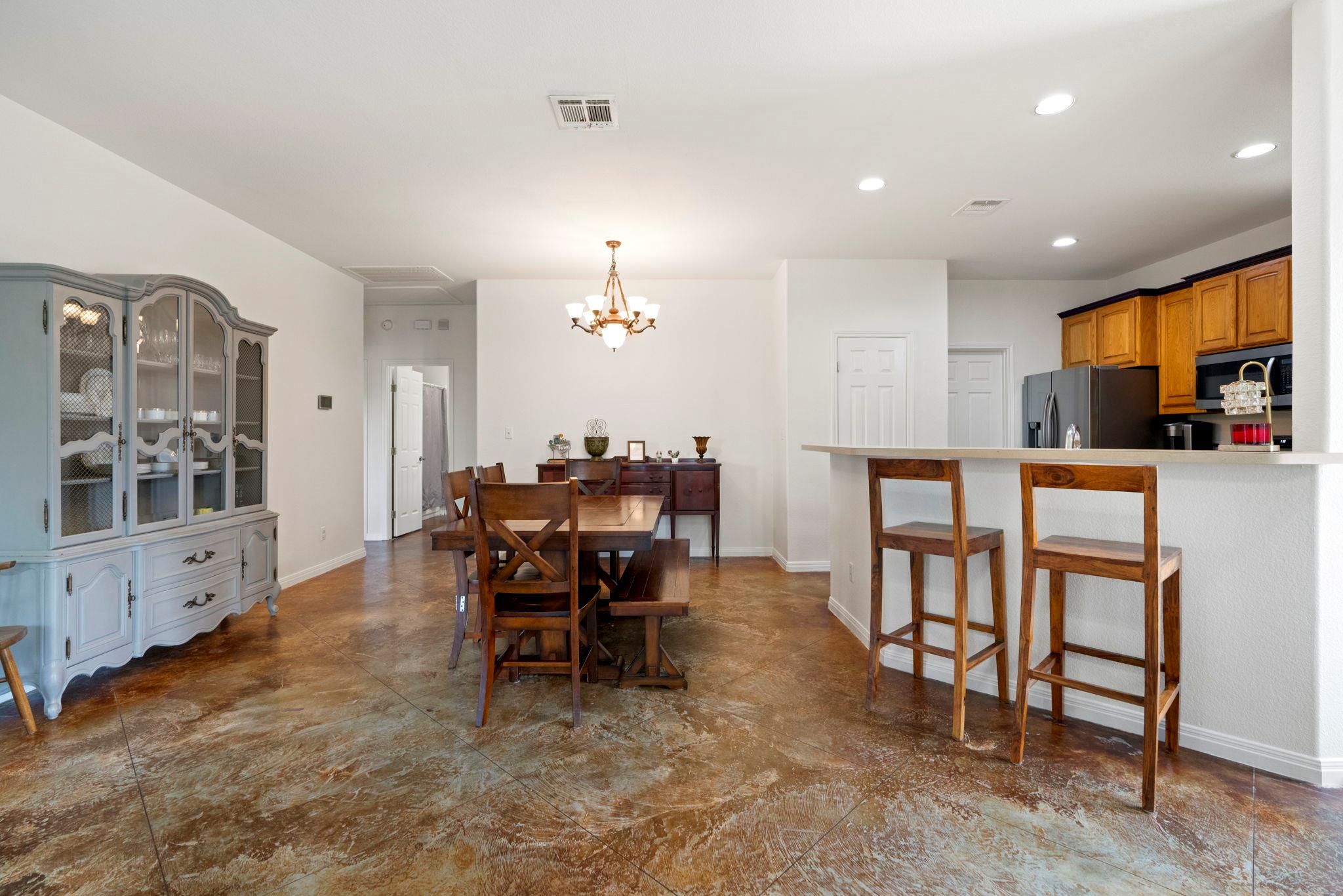 10105 Twin Lake LOOP