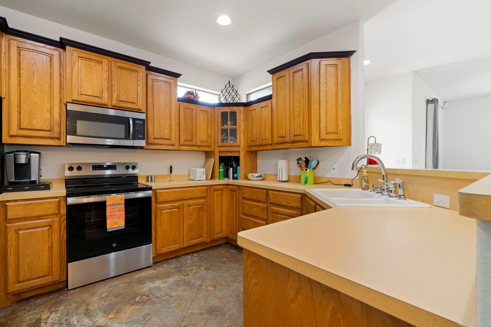 10105 Twin Lake LOOP