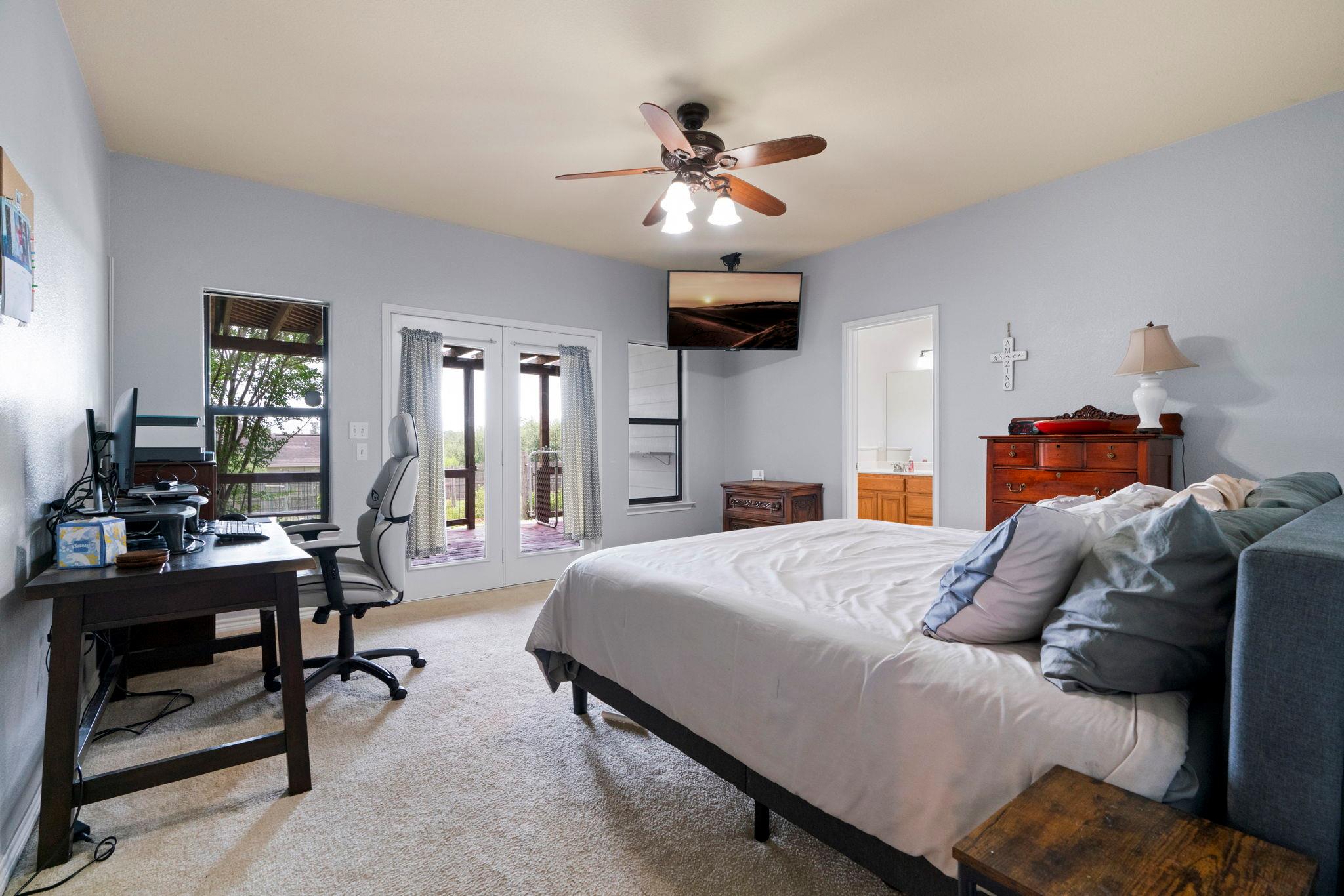 10105 Twin Lake LOOP