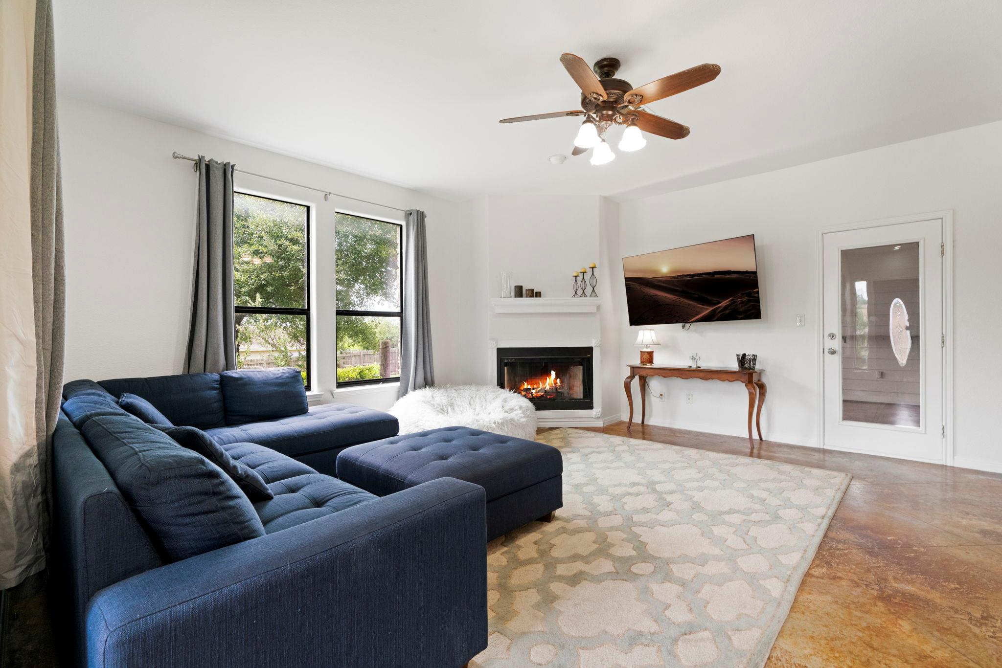 10105 Twin Lake LOOP