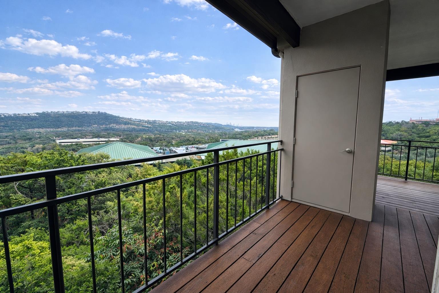 6000 Shepherd Mountain CV # 418