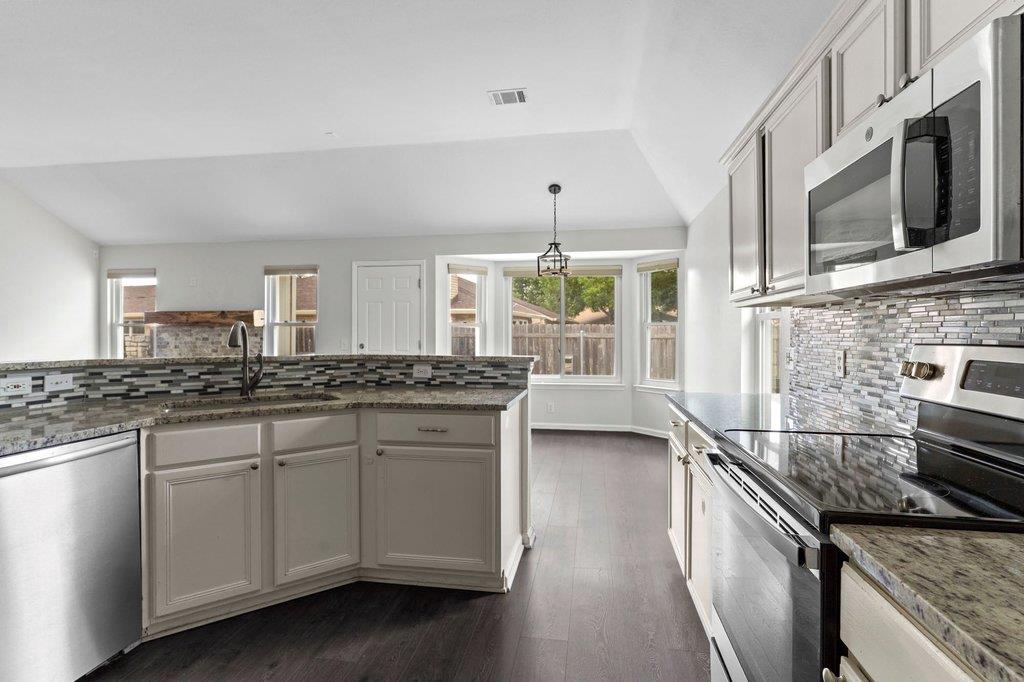 13213 Villa Park DR