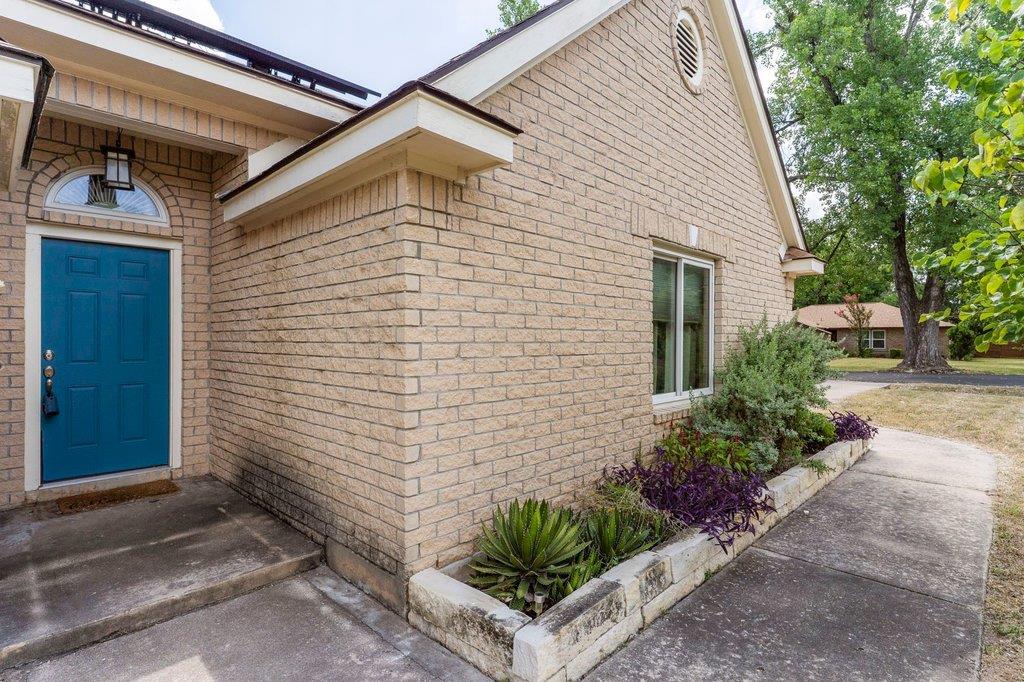 13213 Villa Park DR