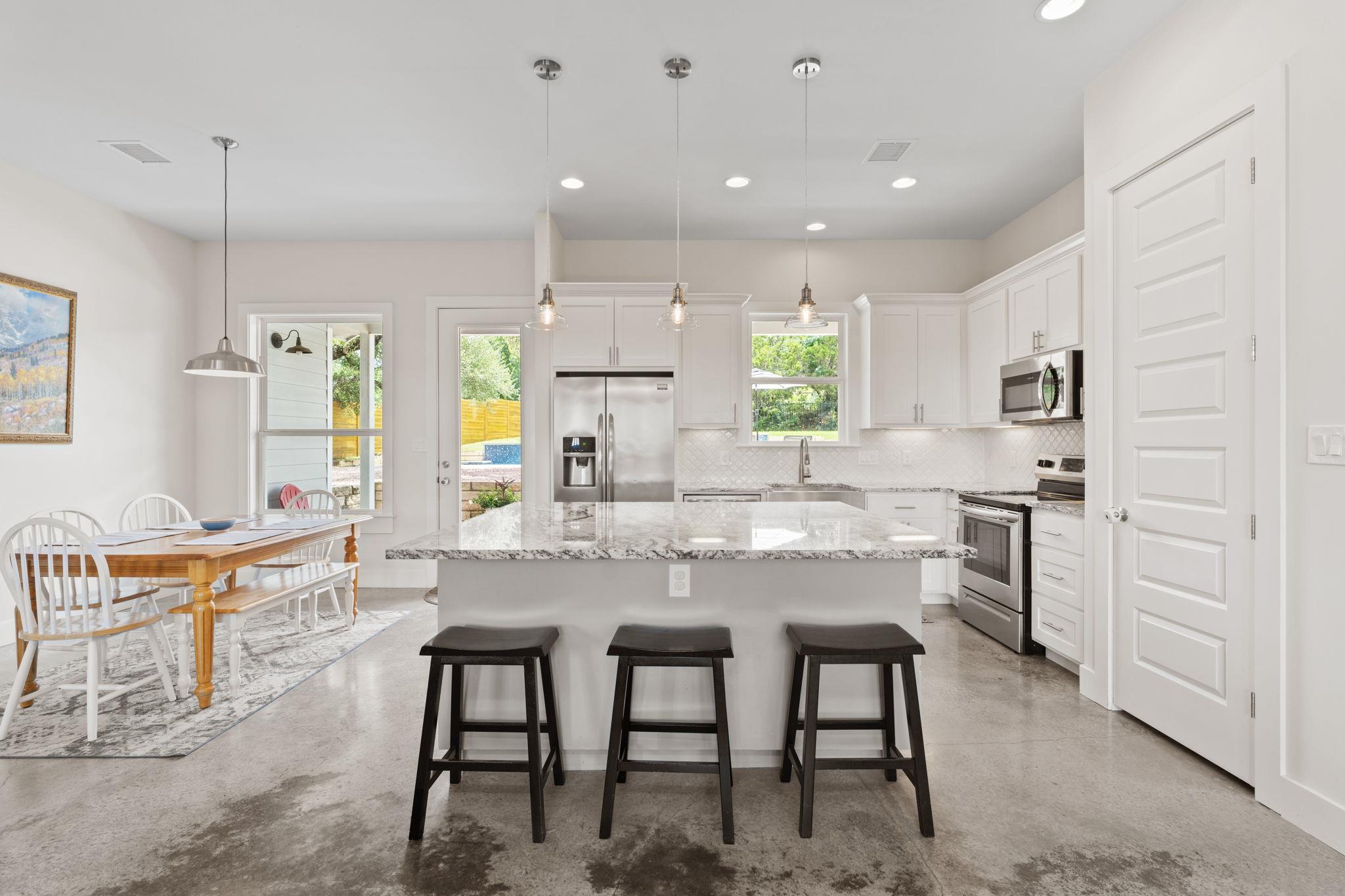 503 Alva DR