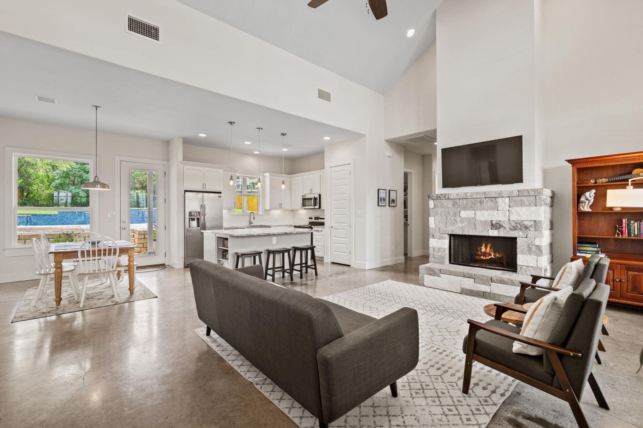 503 Alva DR