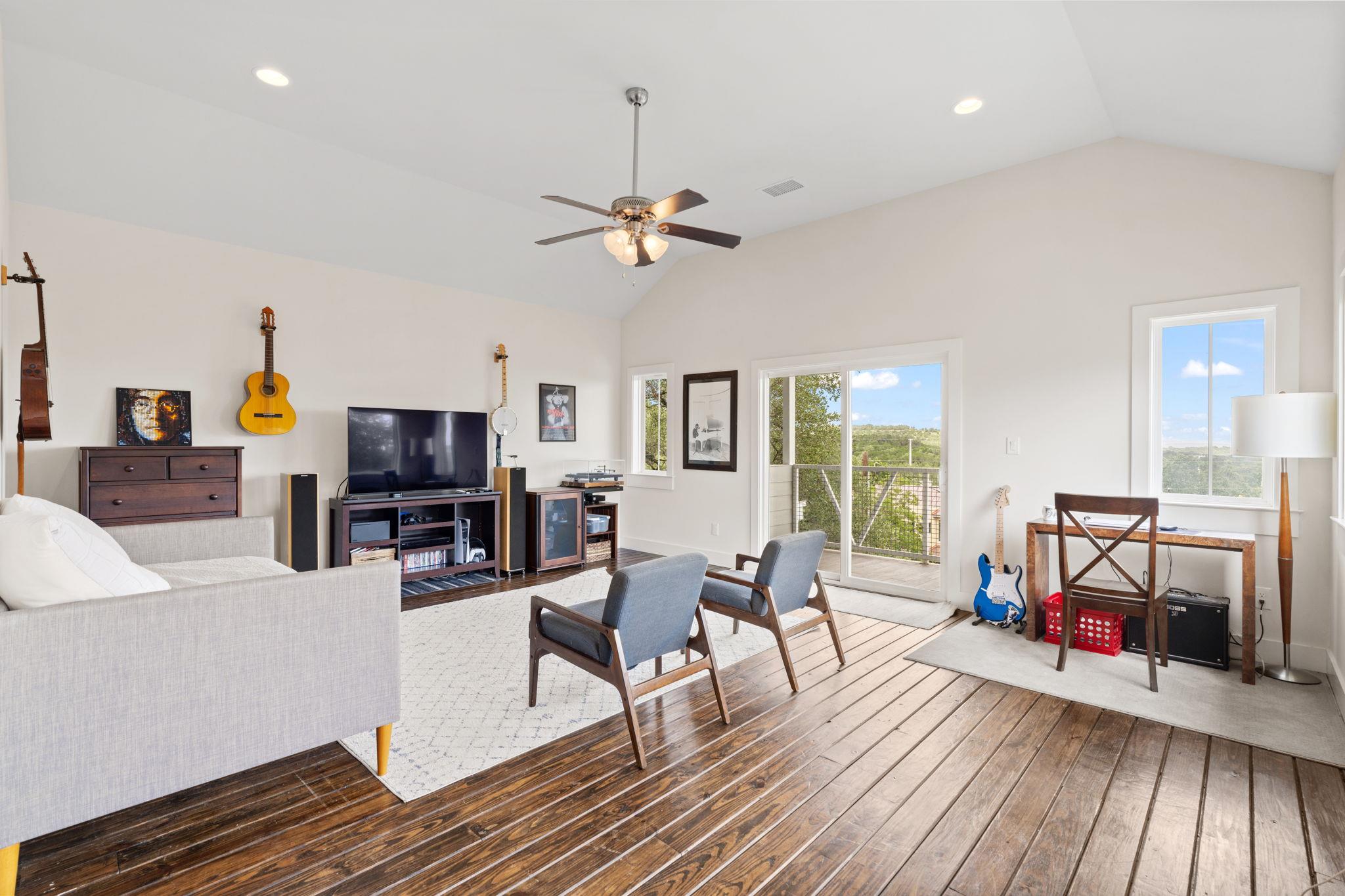 503 Alva DR