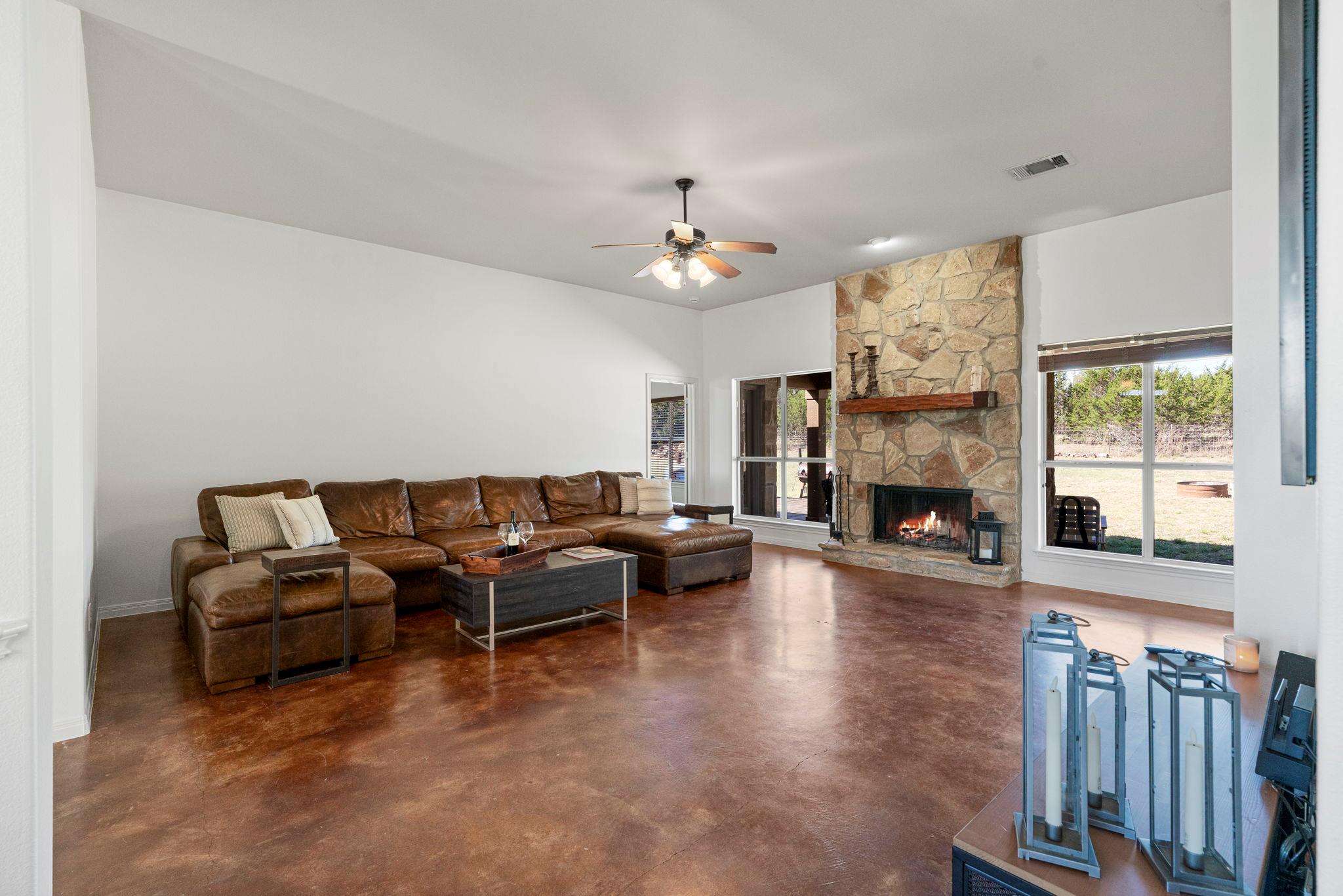 463 Beauchamp RD