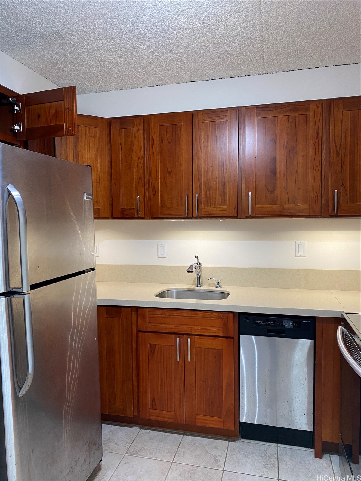 430 Keoniana Street 912