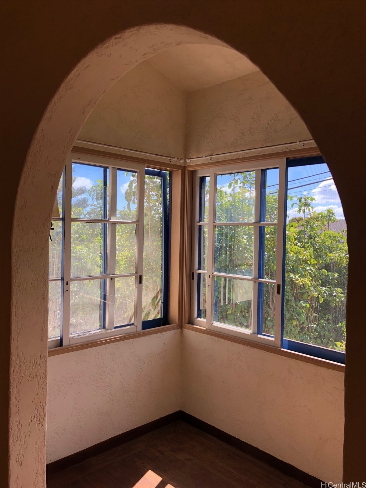 3916 Sierra Drive
