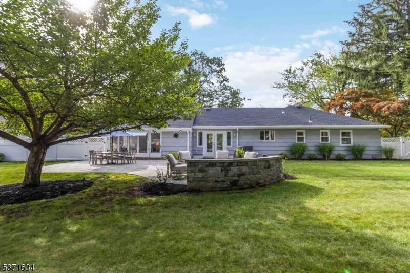 4 Allen Dr