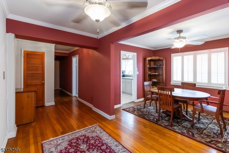 18 Springfield Ave 2B