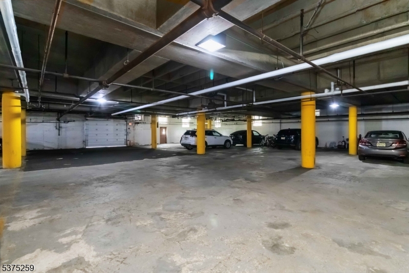 18 Springfield Ave 2B