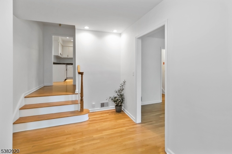 2 Skyline Dr