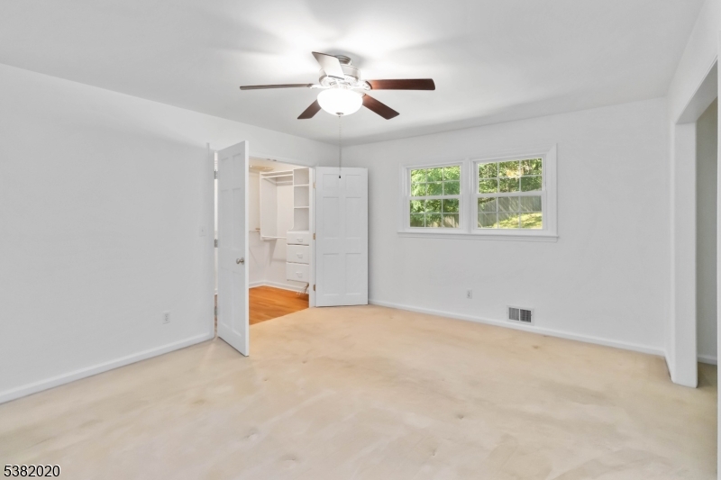 2 Skyline Dr