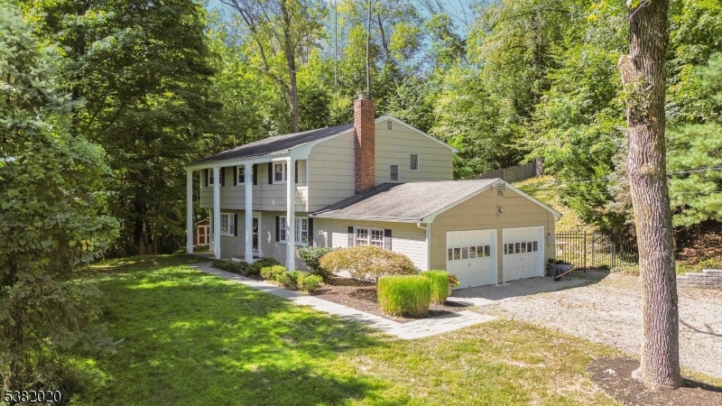 2 Skyline Dr