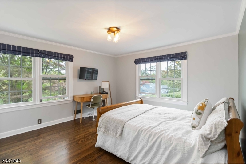 9 Valley View Rd
