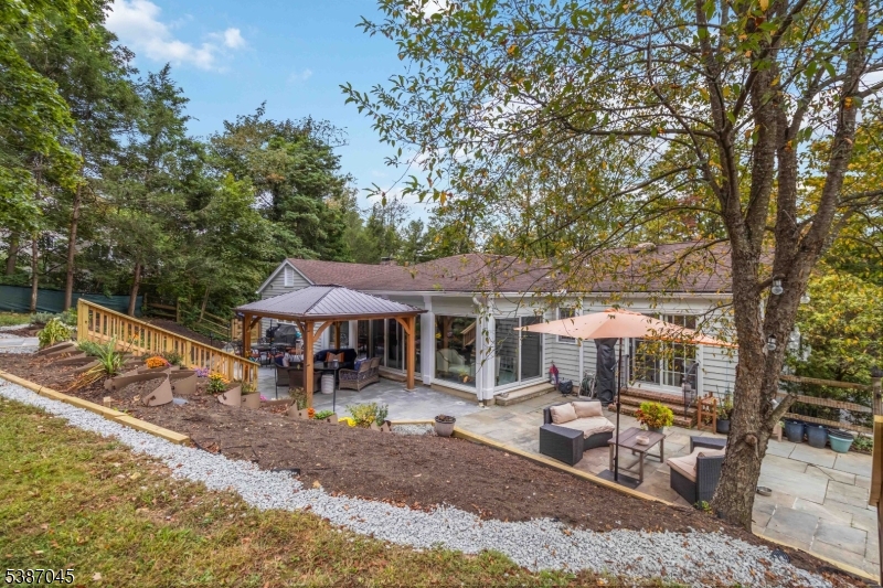 9 Valley View Rd