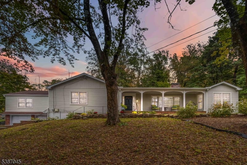9 Valley View Rd