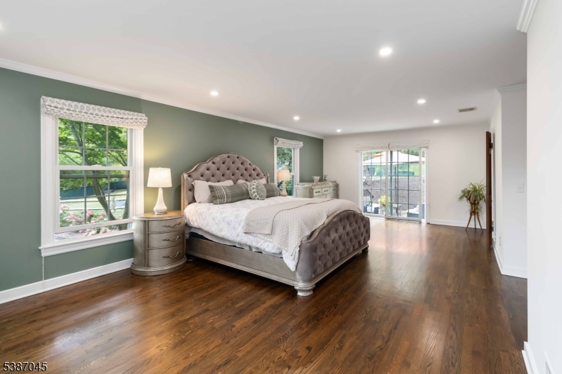 9 Valley View Rd
