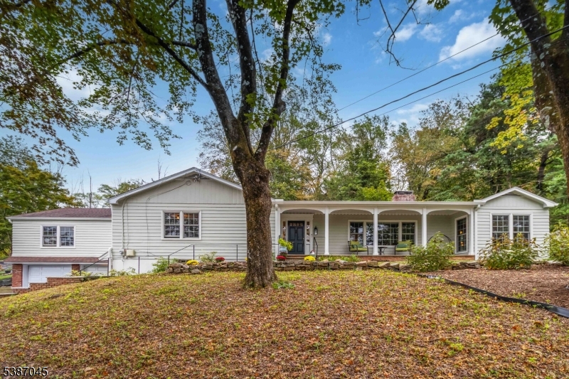 9 Valley View Rd