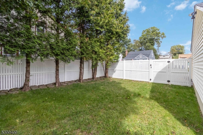 9 Watnong Rd