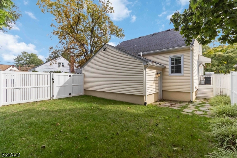 9 Watnong Rd