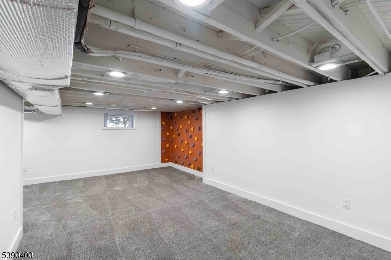 9 Watnong Rd