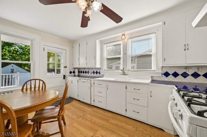 16 Fairchild Ave