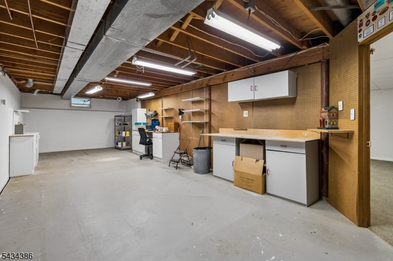 10 Hawthorne Ct