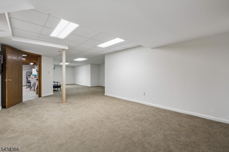 10 Hawthorne Ct