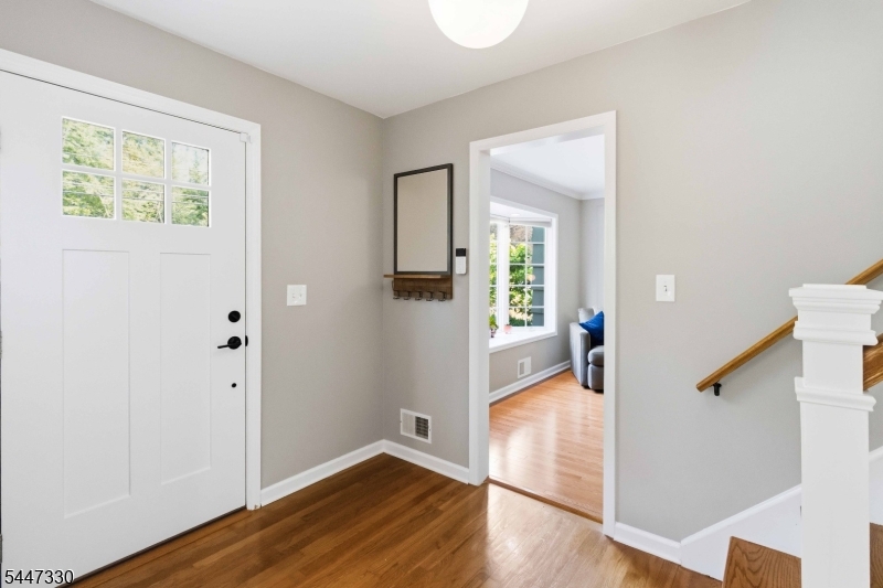 22 Symor Dr