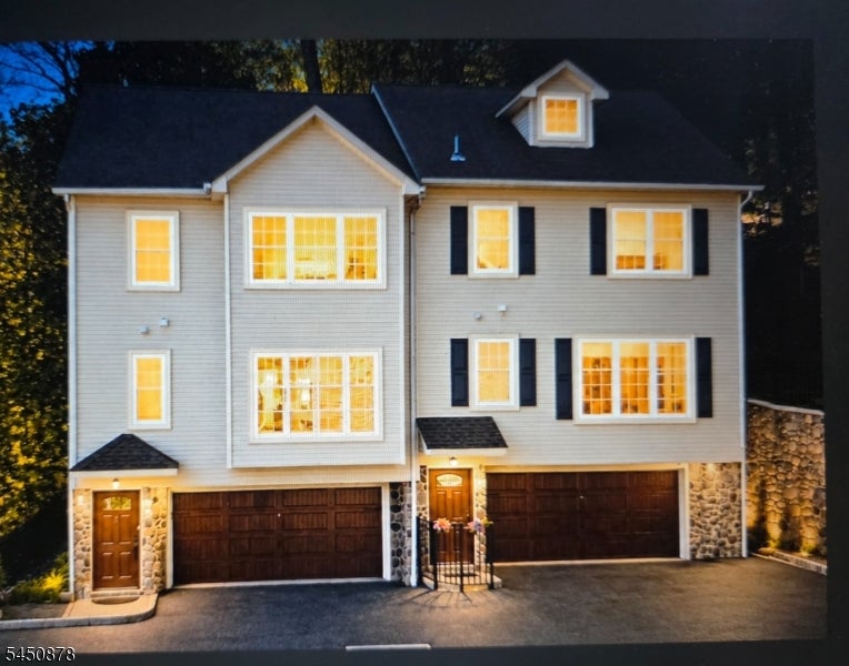 1 Entrance Ave