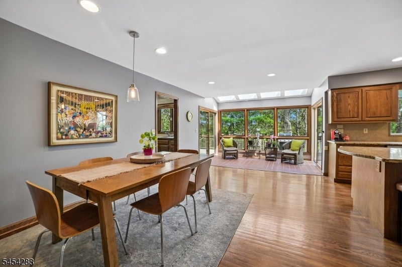 11 Hawthorne Ct