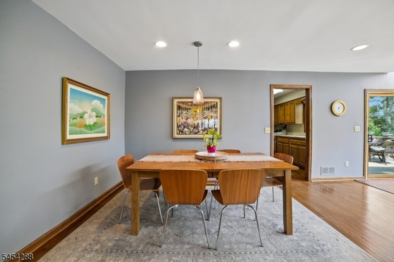 11 Hawthorne Ct