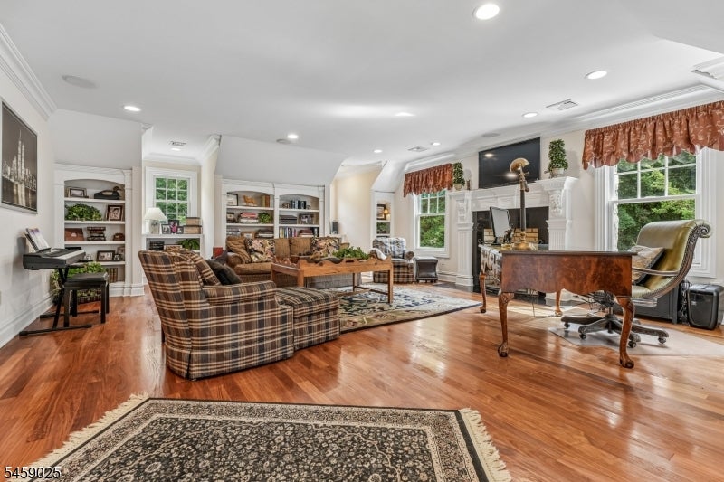 1 Woodside Drive