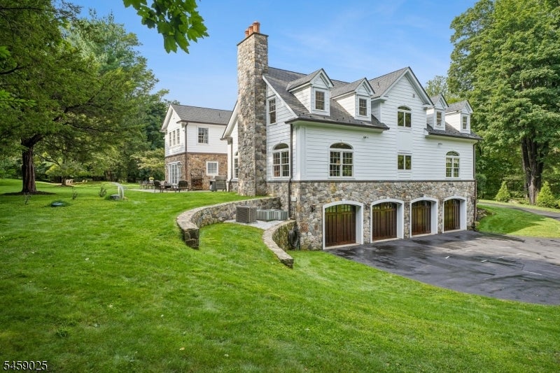1 Woodside Drive