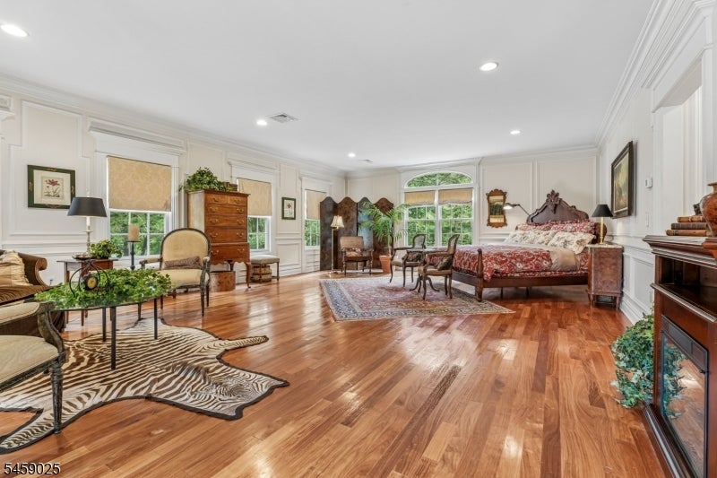 1 Woodside Drive