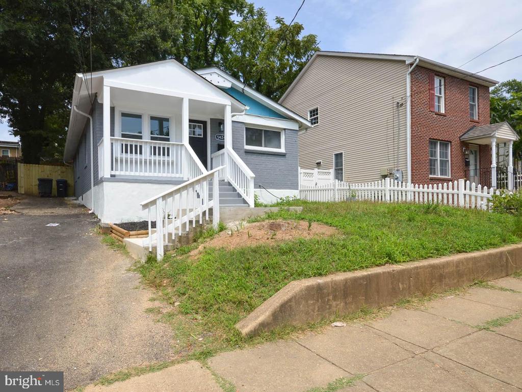 5424 CALL PLACE SE