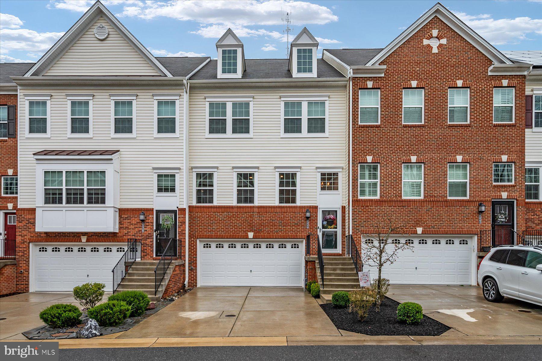 1524 WITCHHAZEL CIRCLE