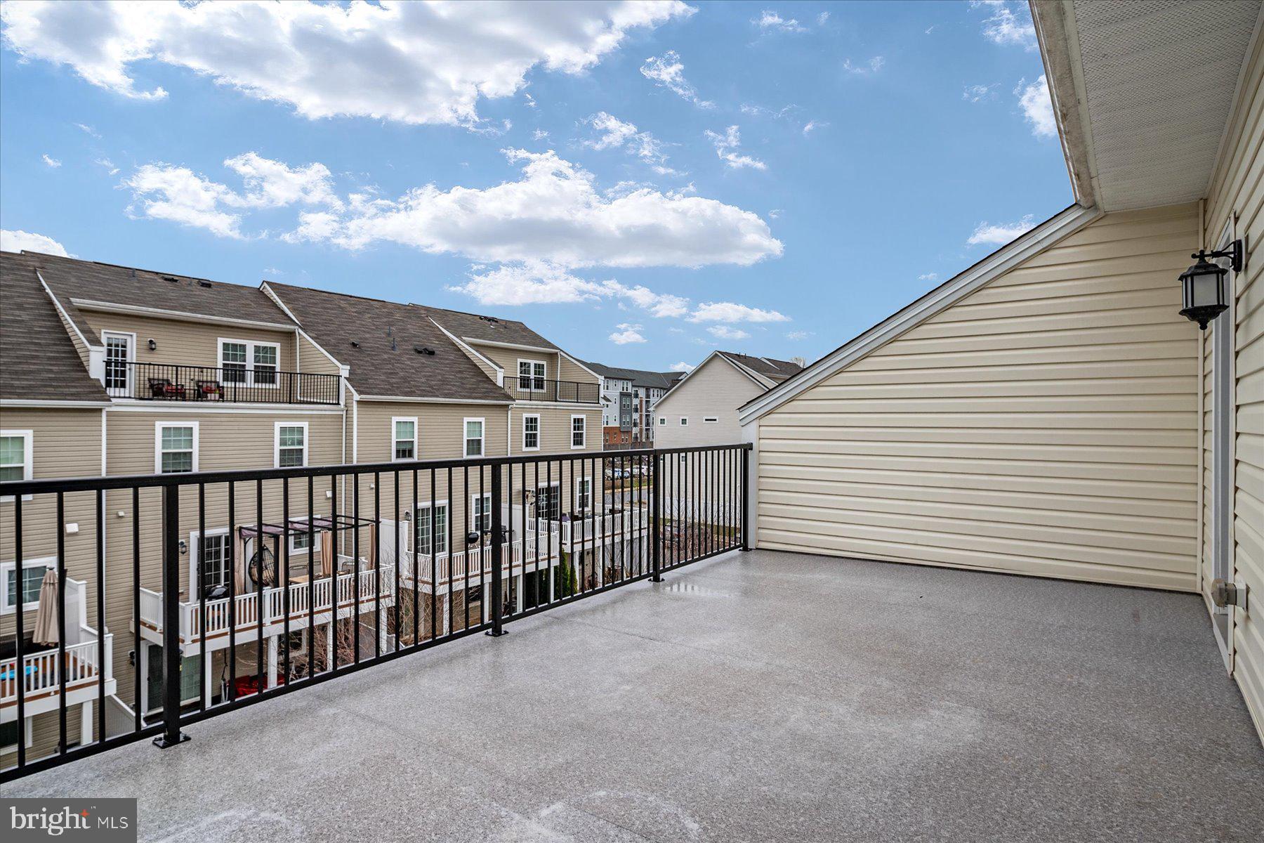 1524 WITCHHAZEL CIRCLE
