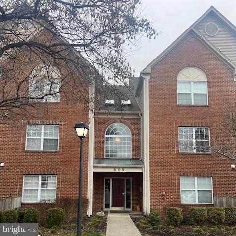 623 ADMIRAL DRIVE 304