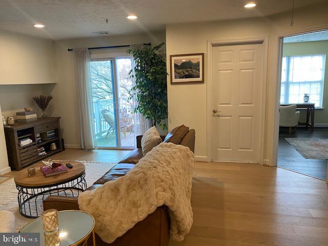 623 ADMIRAL DRIVE 304