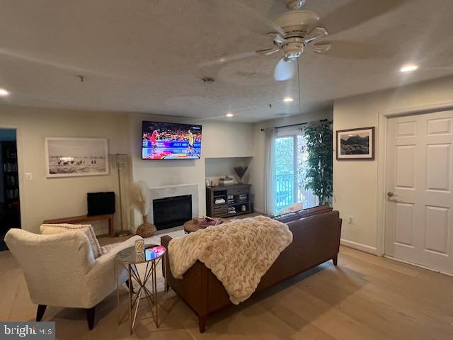 623 ADMIRAL DRIVE 304